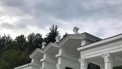У львівському Парку культури відновили вхідну арку