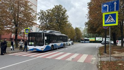 У Тернополі, рейсовий автобус, наїхав на жінку, наїхав на пішохода, госпіталізували