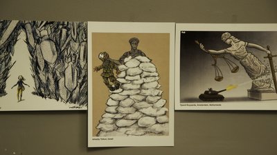 Гумор із воєнною тематикою: у Всесвітньому клубі одеситів відкрили виставку карикатур. ФОТО Гумор із воєнною тематикою: у Всесвітньому клубі одеситів відкрили виставку карикатур. ФОТО