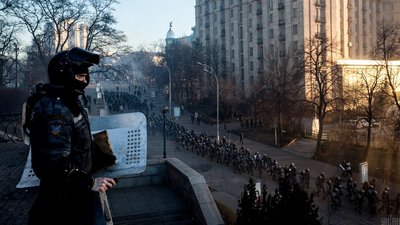 Правоохоронці на вулиці Інститутській в Києві, 18 лютого 2014 року
