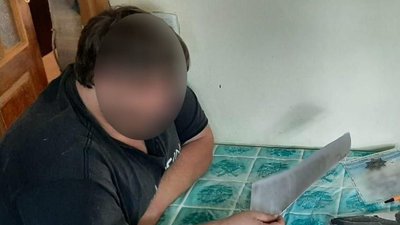 Здача квартир переселенцям та продаж військової амуніції: жителя Миколаївщини підозрюють у шахрайстві