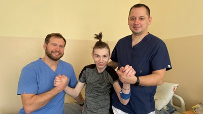 16років пересувався на візку: у Льові прооперували 20-річного хлопця 16років пересувався на візку: у Льові прооперували 20-річного хлопця