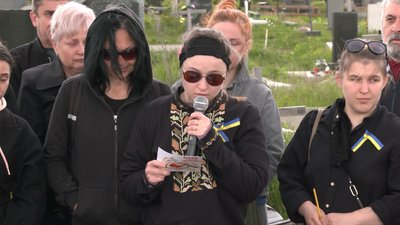 На Харківщині попрощалися з бойовим медиком Андрієм Мельником