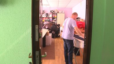 Понад 400 переселенців знайшли тимчасовий прихисток у гуртожитку Луцького педколеджу Понад 400 переселенців знайшли тимчасовий прихисток у гуртожитку Луцького педколеджу