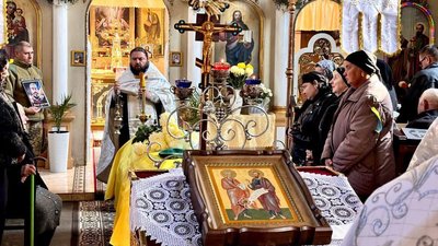 Прощання із полеглим військовослужбовцем Василем Товтом.