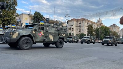 У Києві розпочалася фінальна репетиція військового параду. Як це відбувається У Києві розпочалася фінальна репетиція військового параду. Як це відбувається