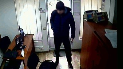 У Києві затримали чоловіка за скоєння серії розбійних нападів на кредитні установи