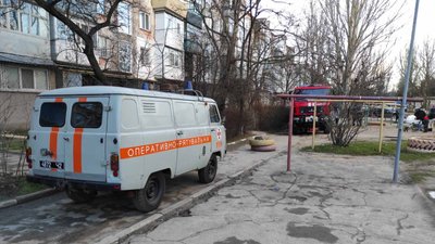 Херсонські рятувальники ліквідували загорання балкону квартири у п’ятиповерховому будинку Херсонські рятувальники ліквідували загорання балкону квартири у п’ятиповерховому будинку