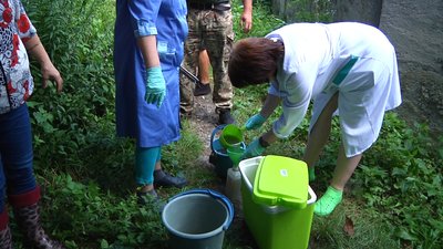 У Житомирі роблять лабораторні дослідження води у Тетереві через аварію на каналізаційній станції У Житомирі роблять лабораторні дослідження води у Тетереві через аварію на каналізаційній станції
