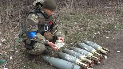 Понад 300 снарядів росіян виявили рятувальники на полях Сумщини