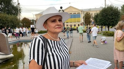 "Аж гірчило в горлі": жителька Запоріжжя скаржиться на шкідливі викиди в повітря "Аж гірчило в горлі": жителька Запоріжжя скаржиться на шкідливі викиди в повітря