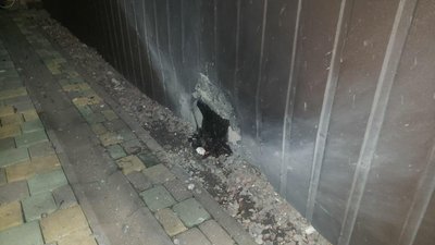 У Рівному власнику будівельної фірми підкинули гранату на подвір'я – поліція У Рівному власнику будівельної фірми підкинули гранату на подвір'я – поліція