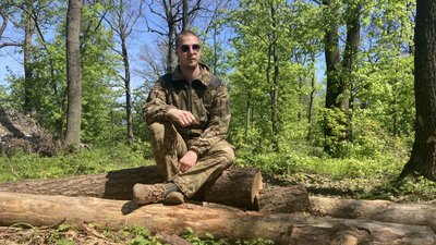 Втік на фронт потайки від родини: як проти російських загарбників воює 24-річний харків'янин "Ельф" Втік на фронт потайки від родини: як проти російських загарбників воює 24-річний харків'янин "Ельф"