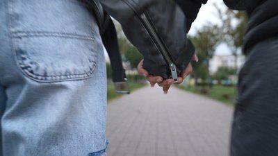 У Запоріжжі дві жінки відсвяткували одностатеве весілля. Як відреагували їх рідні