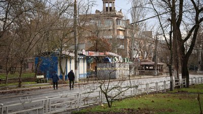 Артудари по Херсону, "полювання" дронів на автівки. 1415 день війни: основні події у Херсонській області