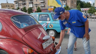 На Черкащині відбувся фінальний піт-стоп Всеукраїнського марафону ретро-автомобілів