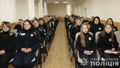 Охорона в школах Сумщини: МВС розпочали новий безпековий проєкт Охорона в школах Сумщини: МВС розпочали новий безпековий проєкт