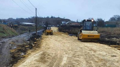 Дороги та мости до деокупованих громад. Як триває відновлення автошляхів Миколаївщини