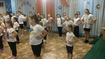 На Полтавщині переселенець організував заняття з хореографії: хто відвідує На Полтавщині переселенець організував заняття з хореографії: хто відвідує