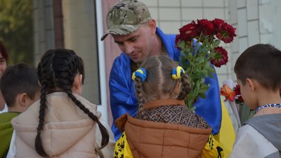 Володимира Кірніцького зустріли у Довжку