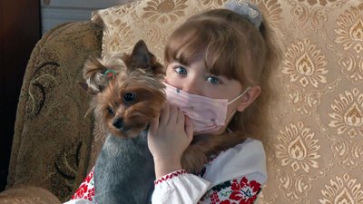 Пігулки щогодини: як живе наймолодша дівчинка в Україні з донорським серцем. Історія волинянки