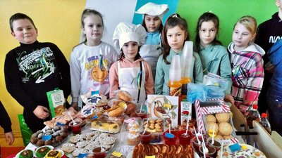 Гроші для ЗСУ: школярі Київщини збирають кошти на благодійних ярмарках