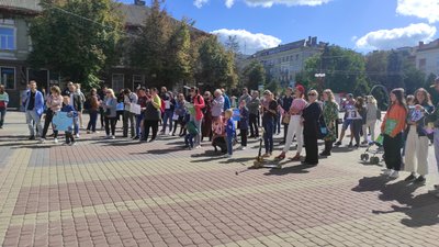 Тернополяни долучилися до Всеукраїнського маршу за права тварин Тернополяни долучилися до Всеукраїнського маршу за права тварин