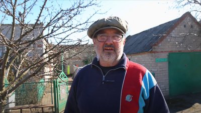 "Із погреба відкопували сусіди": мешканці Кам'янського розповідають, як живуть під обстрілами "Із погреба відкопували сусіди": мешканці Кам'янського розповідають, як живуть під обстрілами