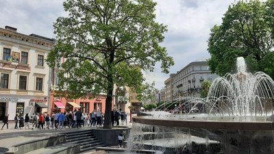 З історіями, легендами та жартами. Як у Франківську проводять безкоштовні екскурсії З історіями, легендами та жартами. Як у Франківську проводять безкоштовні екскурсії