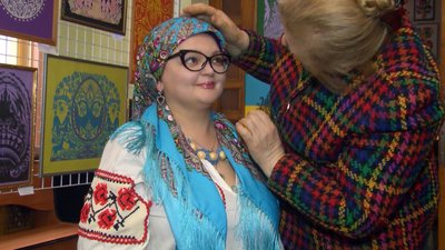 Валерія приміряла кілька образів. Валерія приміряла кілька образів.