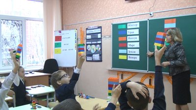 Миколаївські школярі навчаються за допомогою наборів LEGO