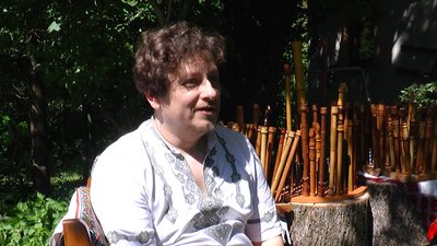 Створив сопілку, яка звучала на Євробаченні. Майстер з Прикарпаття Тарас Лошак