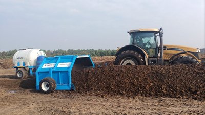Підживлюють озимий ріпак та зернові культури: на Волині розпочалася весняна посівна Підживлюють озимий ріпак та зернові культури: на Волині розпочалася весняна посівна