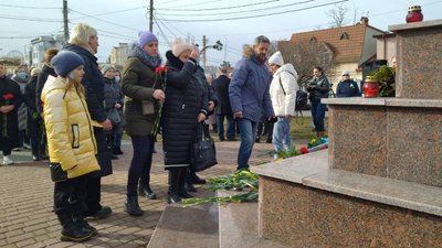 У Миколаєві вшанували пам'ять Героїв Небесної Сотні У Миколаєві вшанували пам'ять Героїв Небесної Сотні