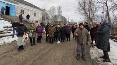 У село на Тернопільщині автобус не їздить три місяці У село на Тернопільщині автобус не їздить три місяці