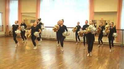 Готуватися до виступу під час карантину було дуже складно, але танцюристи колективу "Альборадо" таки змогли довести, що вони - кращі. Фото: Суспільне. Готуватися до виступу під час карантину було дуже складно, але танцюристи колективу "Альборадо" таки змогли довести, що вони - кращі. Фото: Суспільне.