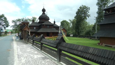 Церква Успіння Пресвятої Богородиці у селі Гвізд на Івано-Франківщині Церква Успіння Пресвятої Богородиці у селі Гвізд на Івано-Франківщині