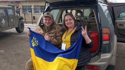 "Я хочу бачити більше щасливих очей": історія волонтерки Марини Лебідь з Сумщини "Я хочу бачити більше щасливих очей": історія волонтерки Марини Лебідь з Сумщини