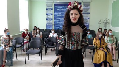 У Тернополі обирають найкращий вишиваний костюм випускників