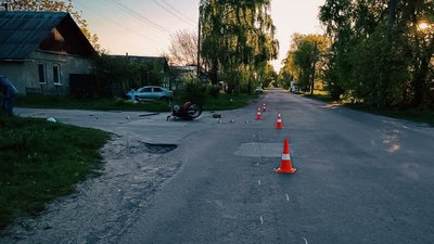 Аварія у Шостці, мотоцикліст зіткнувся з автівкою