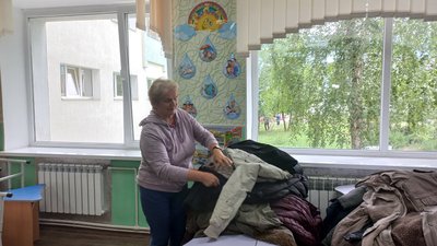 Пункти видачі одягу та взуття для ВПО на Полтавщині: скільки їх у регіоні Пункти видачі одягу та взуття для ВПО на Полтавщині: скільки їх у регіоні