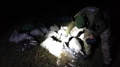 Прикордонники Херсонського загону виявили браконьєрів з уловом майже на 700 тисяч гривень