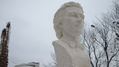 Відкрили погруддя національного поета Румунії Міхая Емінеску