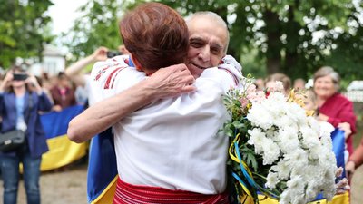 Зустріч звільненого з полону, село Гайове, військовий після полону, Микола Касюрак