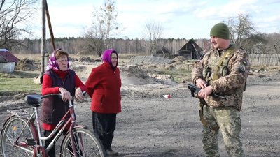 На Житомирщині жителі Народицької громади розповіли про життя в окупації На Житомирщині жителі Народицької громади розповіли про життя в окупації