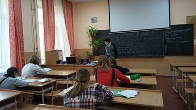 Школи Ужгорода на два дні переведуть на дистанційне навчання через негоду