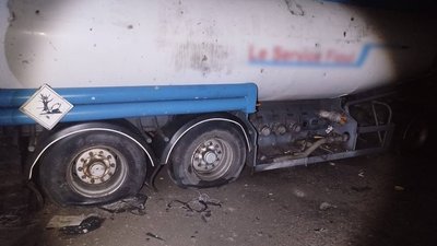 Пошкоджені приватні будинки, вантажівки та кафе: атака Київщини російськими БпЛА Пошкоджені приватні будинки, вантажівки та кафе: атака Київщини російськими БпЛА