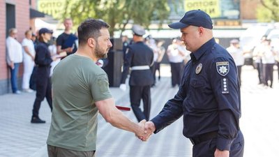 Вибухотехніка з Херсонщини Сергія Смирнова нагородили орденом "За мужність" Вибухотехніка з Херсонщини Сергія Смирнова нагородили орденом "За мужність"