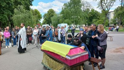 У Полтаві прощаються із двома загиблими на війні