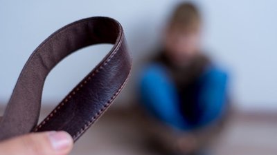 «Виховував» вітчим: на Чернігівщині 5-річний хлопчик із саднами та синцями потрапив до лікарні